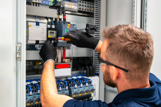 Best Commercial Electrician Services  in Umatilla, OR